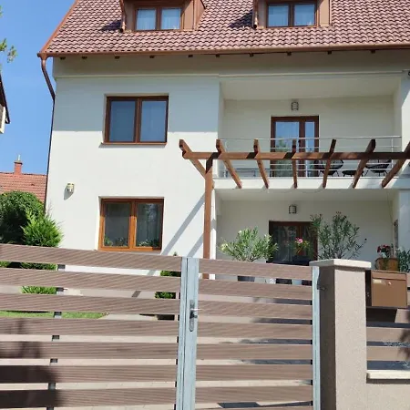 Fabi 2 Apartamento Hévíz